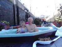 Sandy & Dick in hot tub