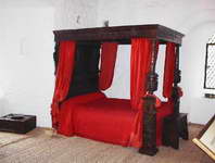Tower of London - Rayleigh's bed.